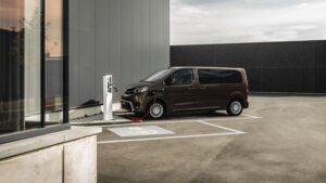 Toyota PROACE Shuttle L 50 kWh